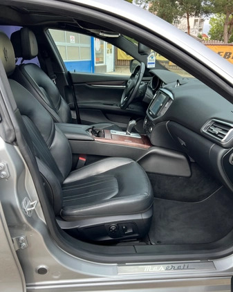 Maserati Ghibli cena 93000 przebieg: 53508, rok produkcji 2014 z Łapy małe 407